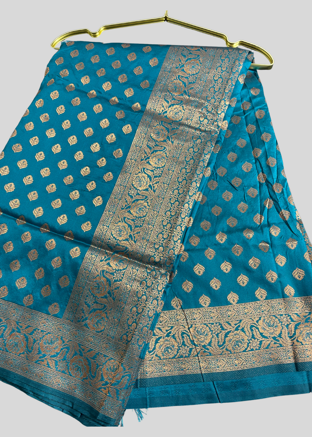 Firoji banarasi silk saree with zari weaving work [SKU:S102391]