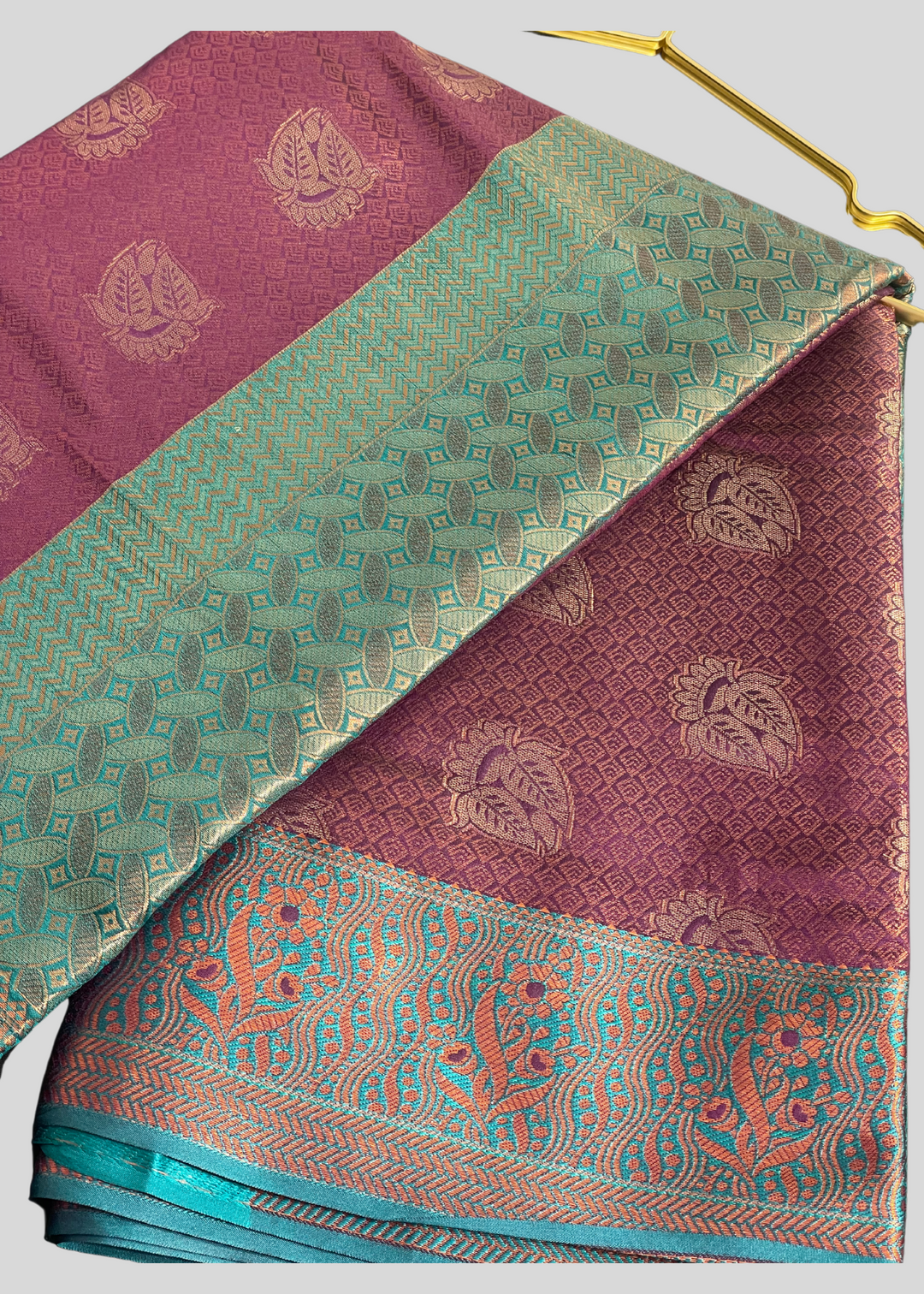 Magenta color kanchipuram silk saree with zari weaving work [SKU:S1001022]