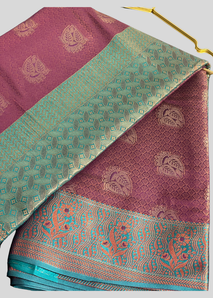 Magenta color kanchipuram silk saree with zari weaving work [SKU:S1001022]