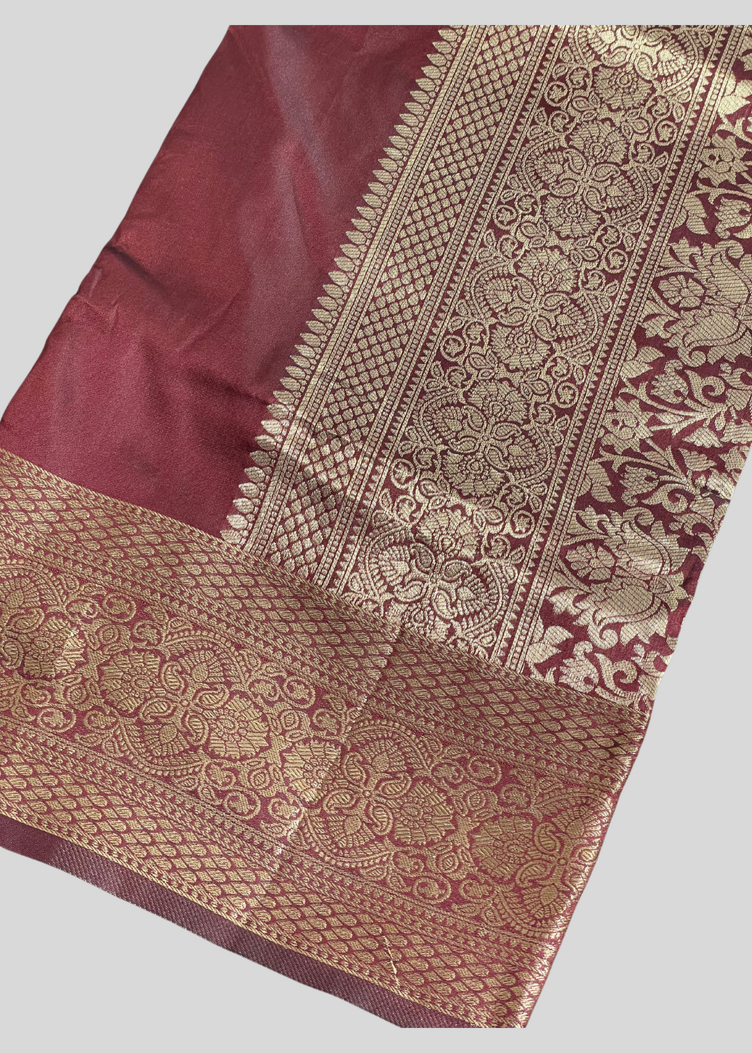 Maroon color soft kanchipuram silk saree with golden zari weaving work [SKU:S1001161]