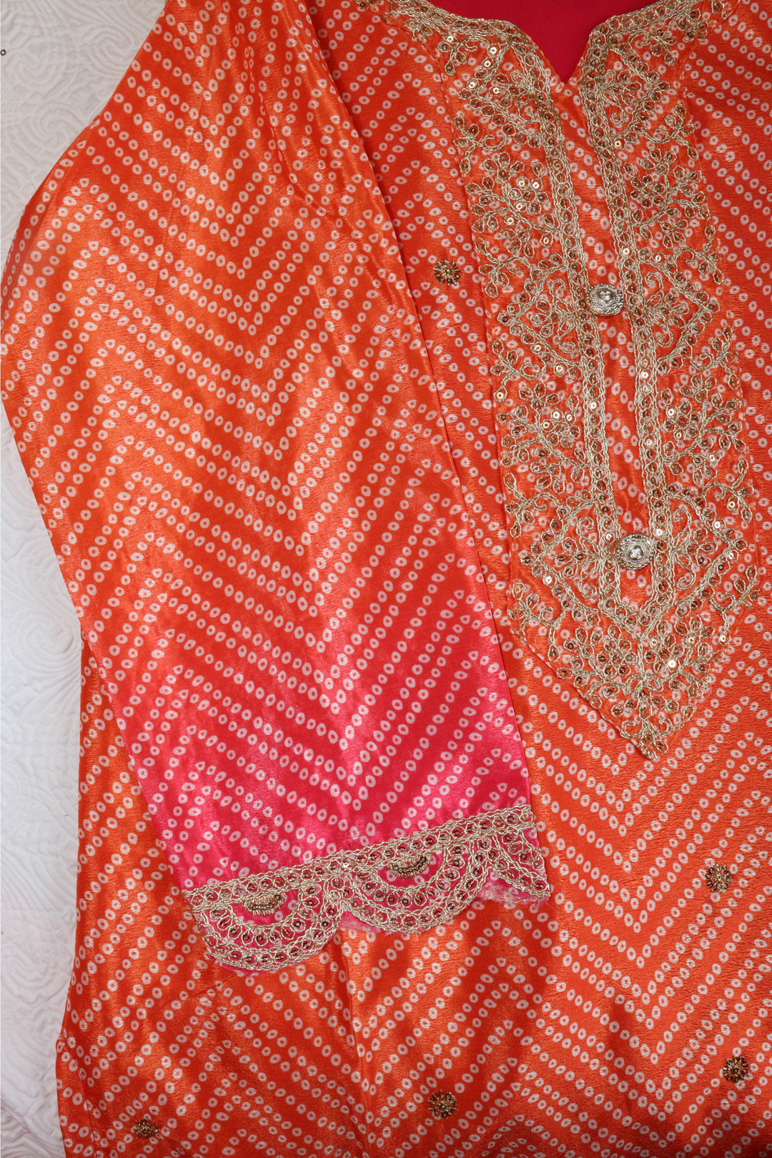 Heavy Pure Chinon Silk Digital Print With silk inner [SKU:D103842]