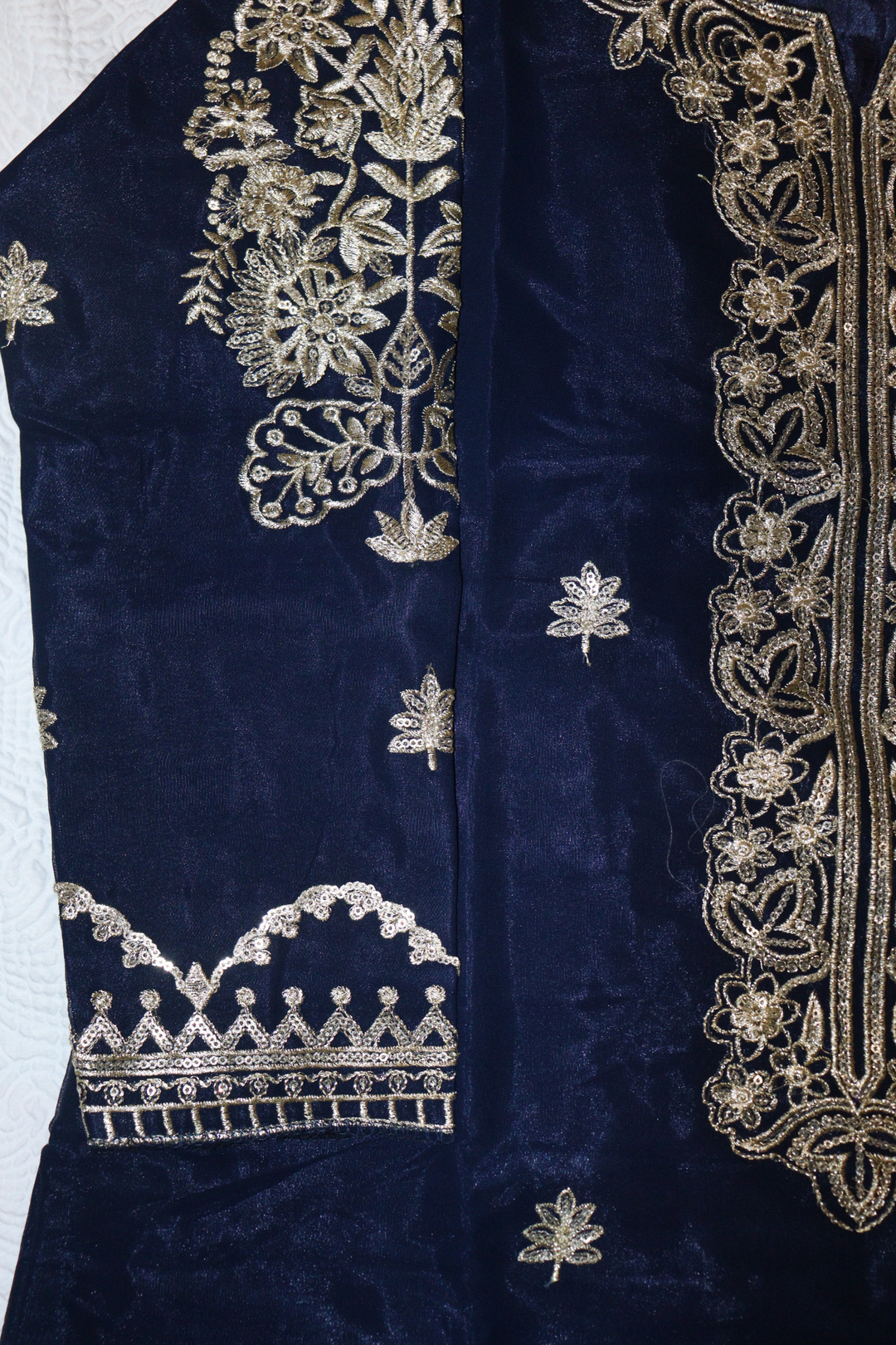 Heavy Pure Fox Georgette With Heavy Embroidered Sequence Work [SKU:D104113]