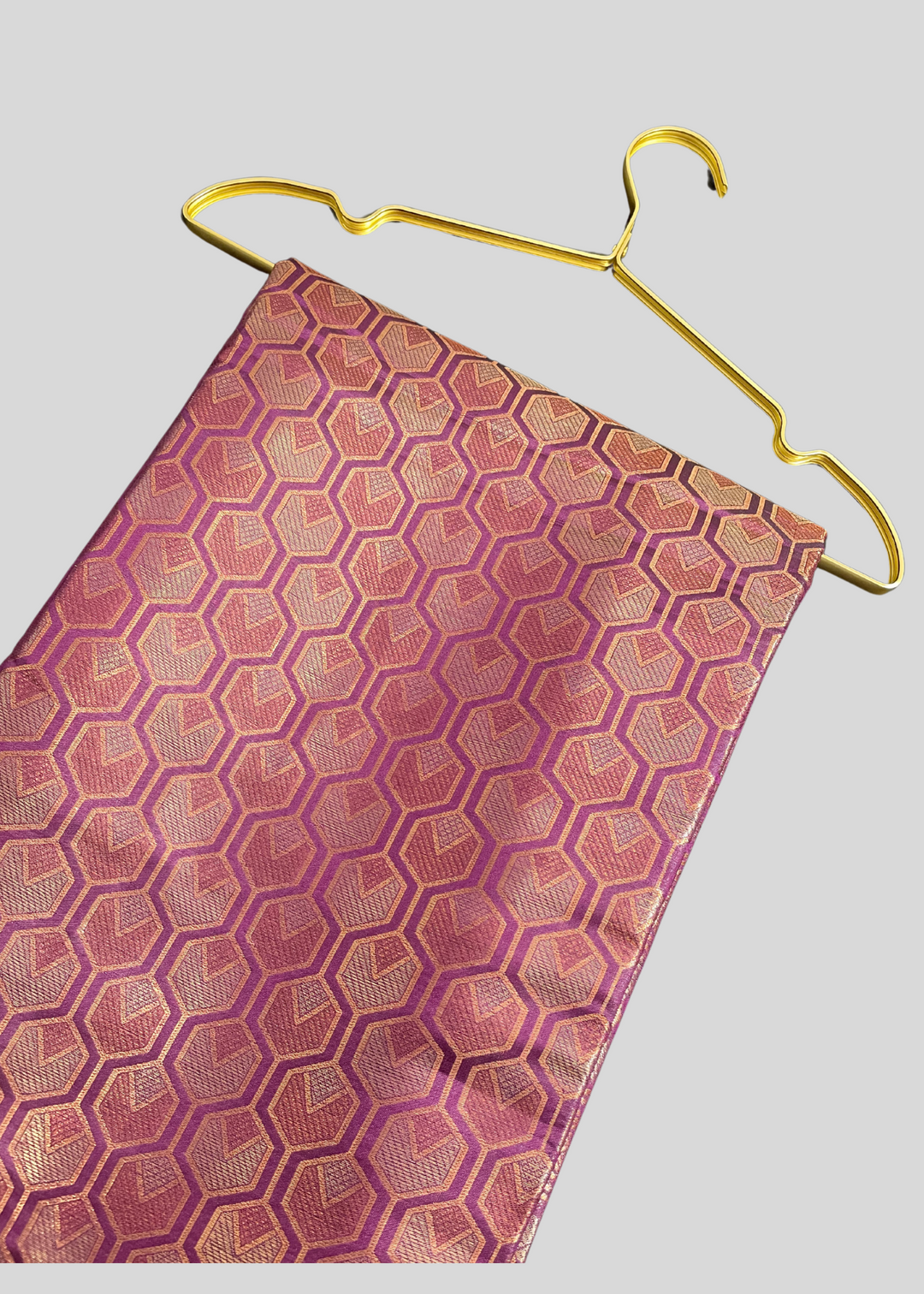 Magenta traditional kanchipuram silk saree with zari weaving work [SKU:S100181]