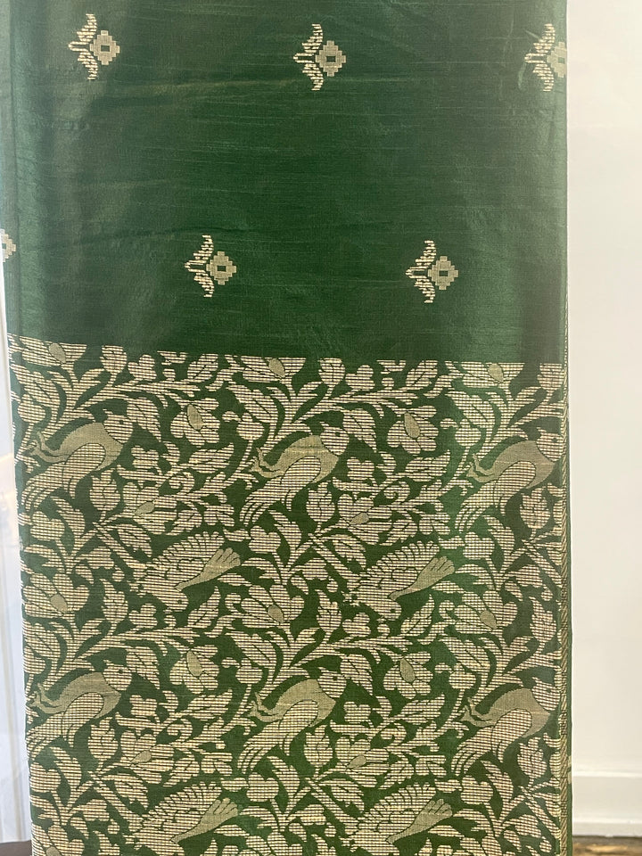 # Green Banglori Handloom Raw Silk Saree [SKU: SO104512]