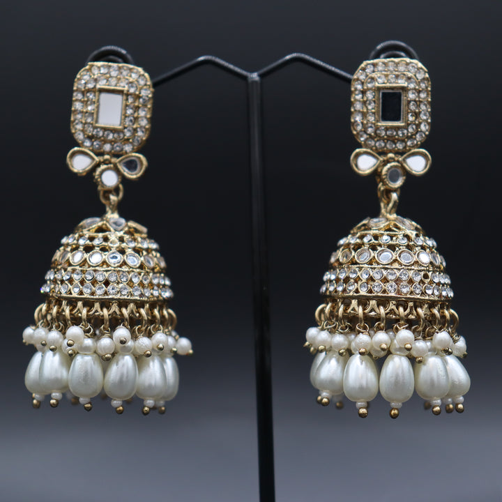 Daisy Premium Quality Mirror Work Choker Set [SKU: N010291]