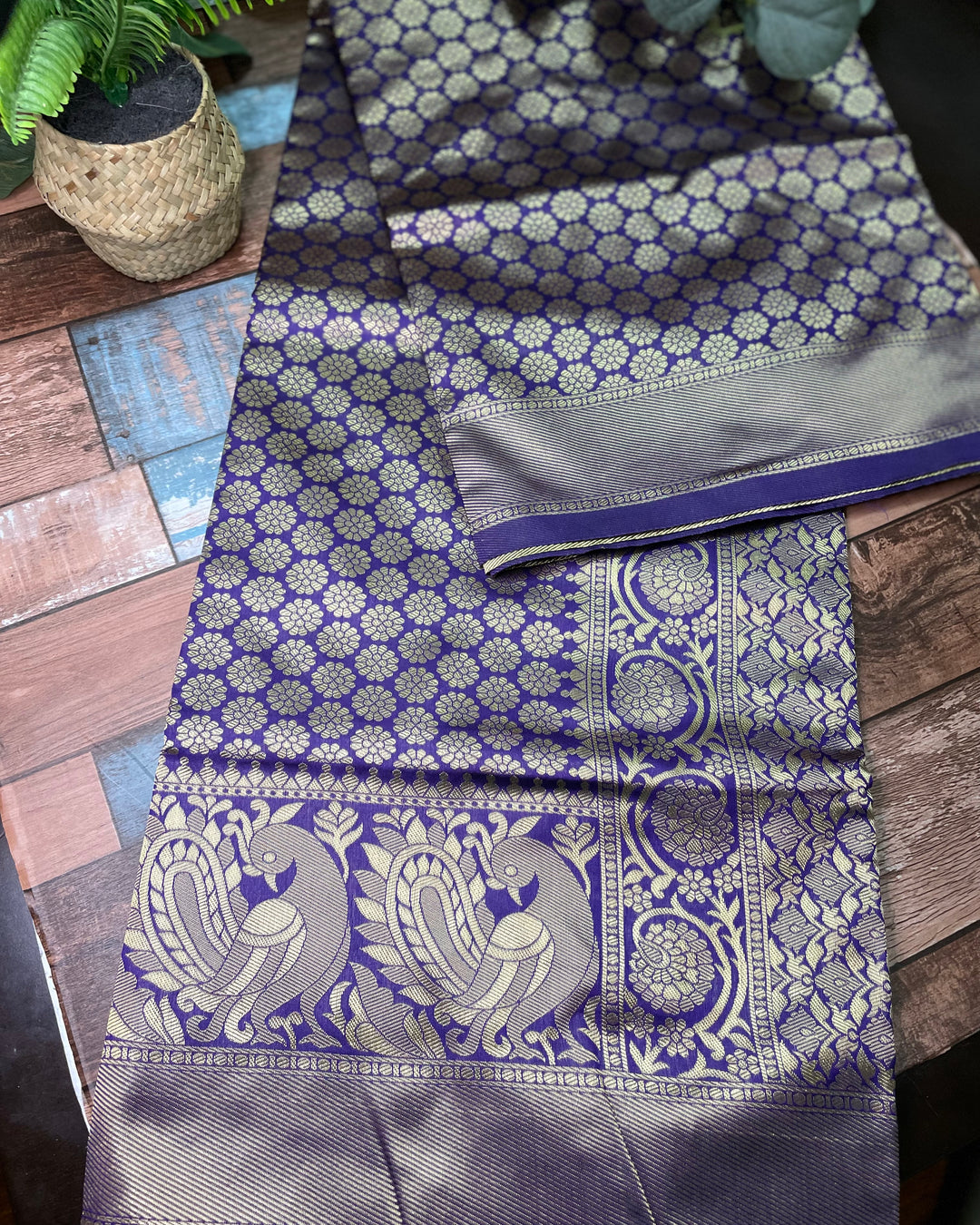 # Purple Pure Litchi Silk Saree [SKU: SO209902]