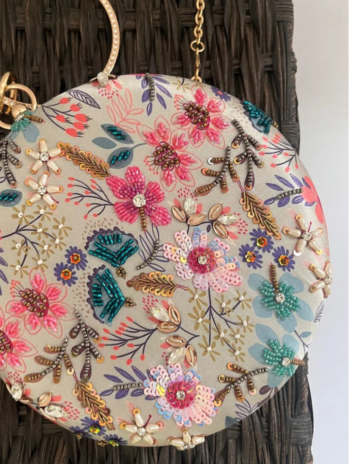 Round Floret  Multicolored Clutch [C101903]