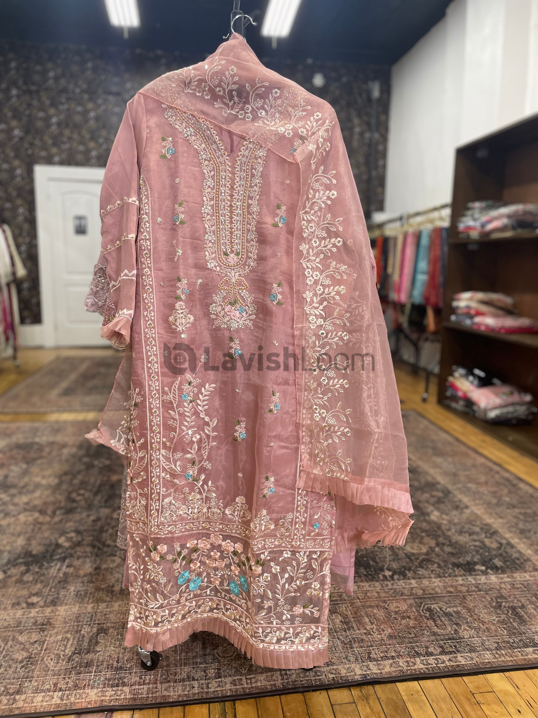 Pink Premium Heavy Organza Salwar Suit [SKU D105233]