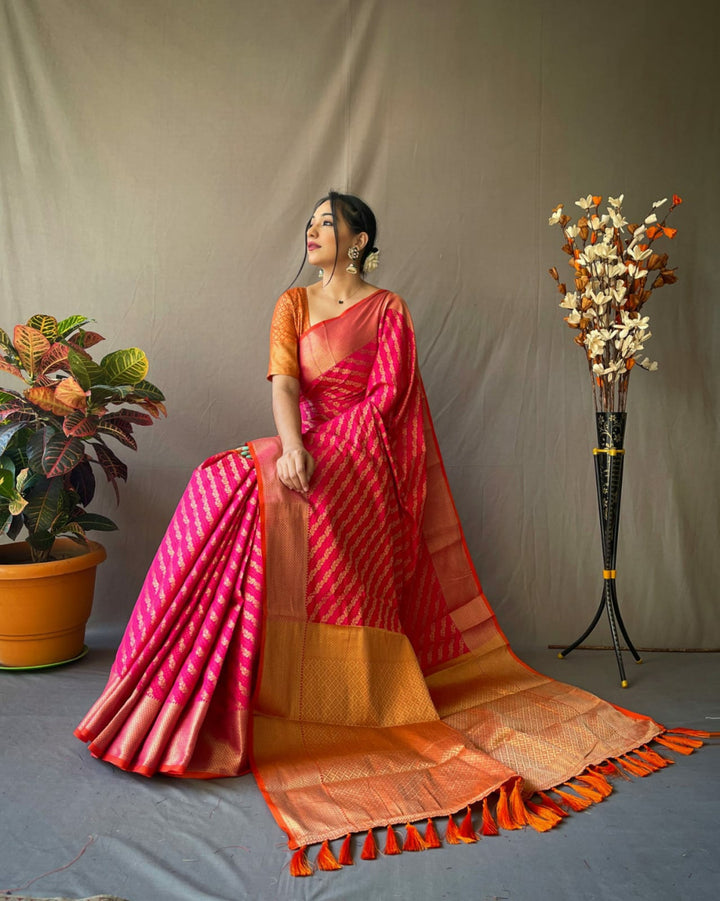 Red color kanchipuram silk saree with zari woven [SKU:S101222]